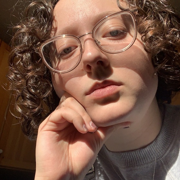 Meet your Posher, Rachel - Picture 1 of 1
